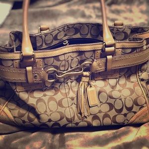 Coach classic bag